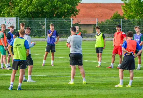 Start přípravy A-týmu před sezonou 2026/27