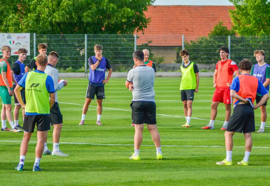 Start přípravy A-týmu před sezonou 2026/27